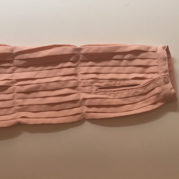 The Label Life Light Pink Pin-tuck Sleeve Blouse Size Large - Picture 10 of 14